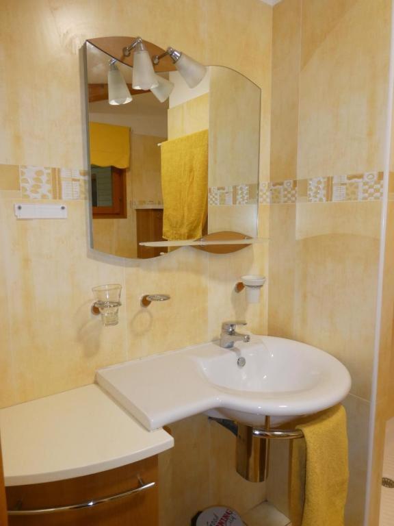 Chambre Le Mas D'Adelice Taulignan Eksteriør billede